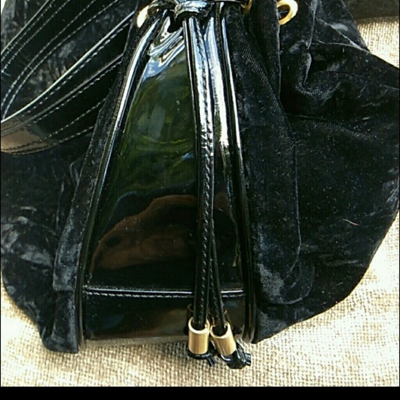 💞Host Pick!💞Adrienne Vittadini Black Hobo Bag - Picture 3 of 7